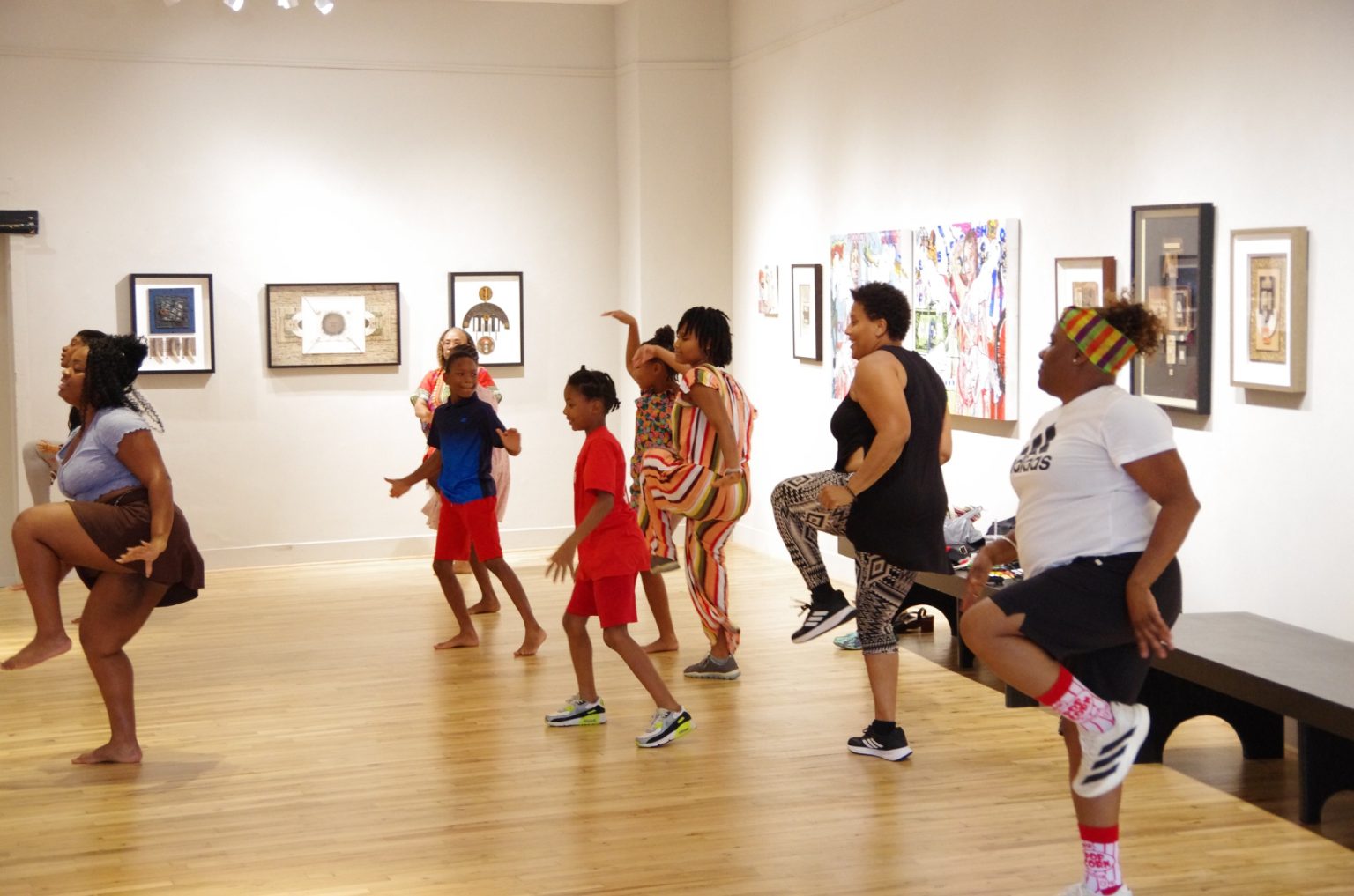 Gallery 3 - AfroFusion Flow Dance Class_Shelita Leading